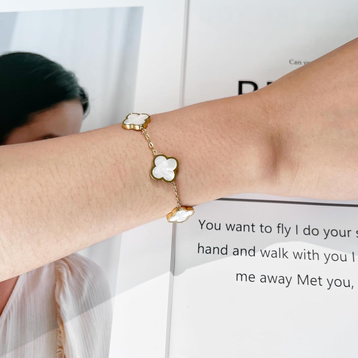 Clover Charm Lucky Bracelet™