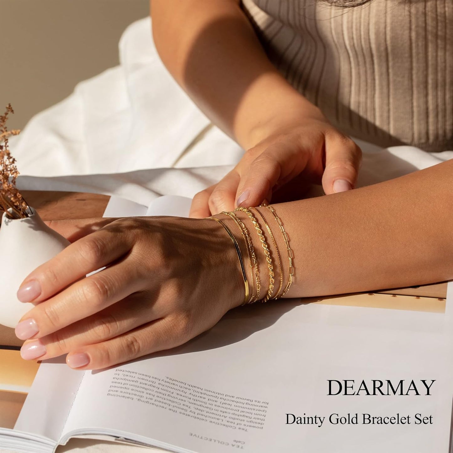 Dainty Gold Bracelet Set™