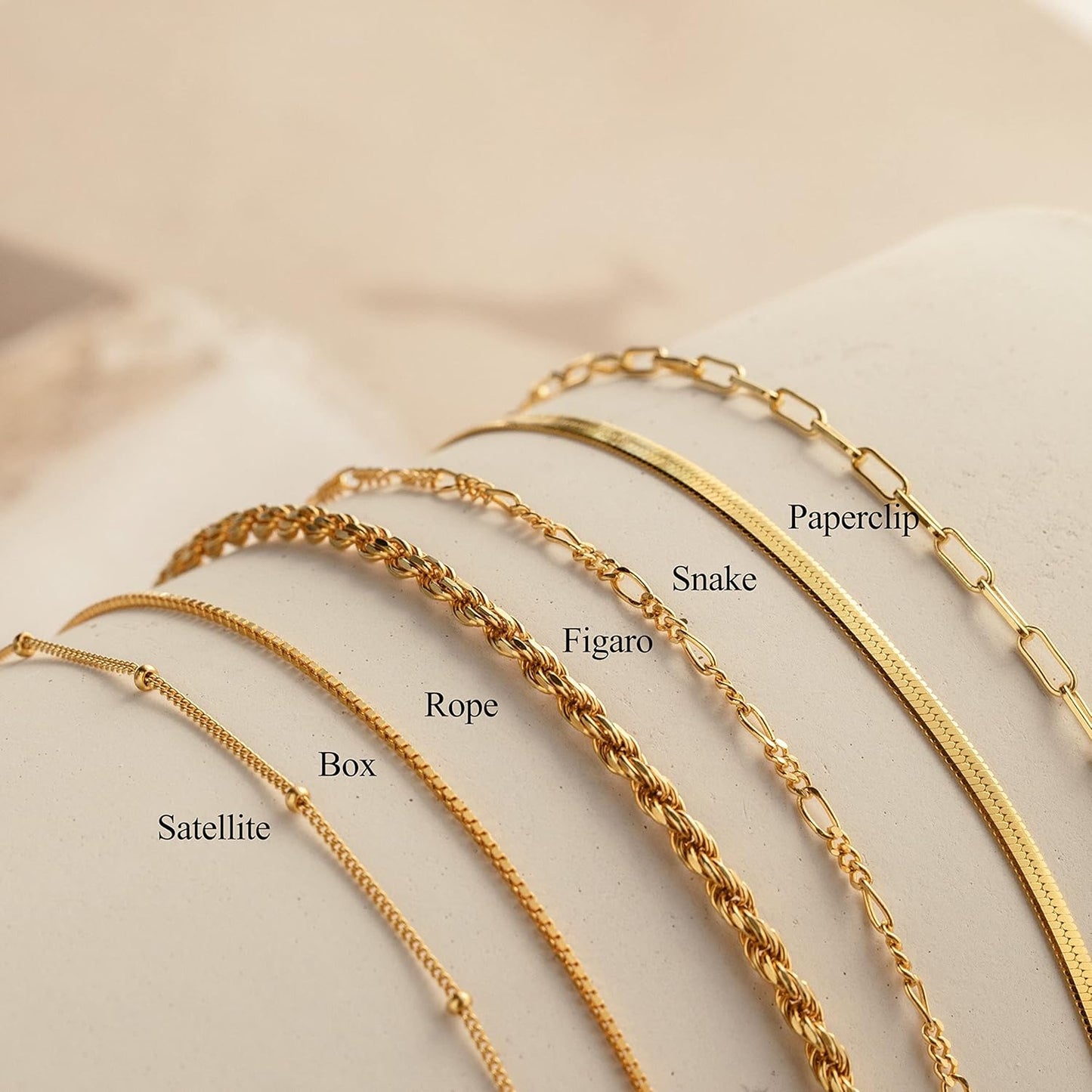 Dainty Gold Bracelet Set™