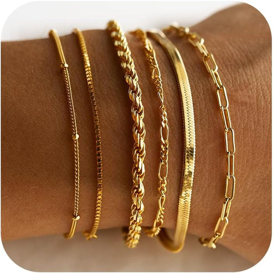 Dainty Gold Bracelet Set™